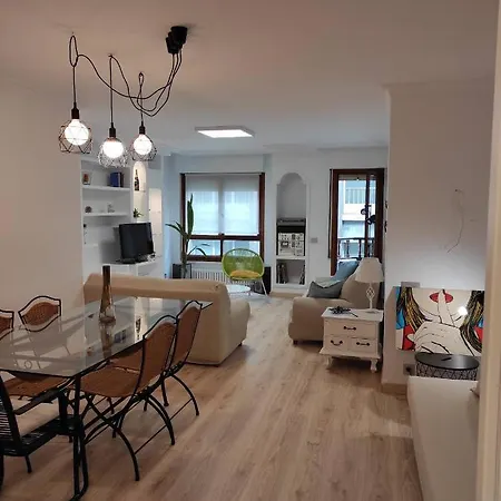 Precioso Piso Centro Familias * Хіхон
